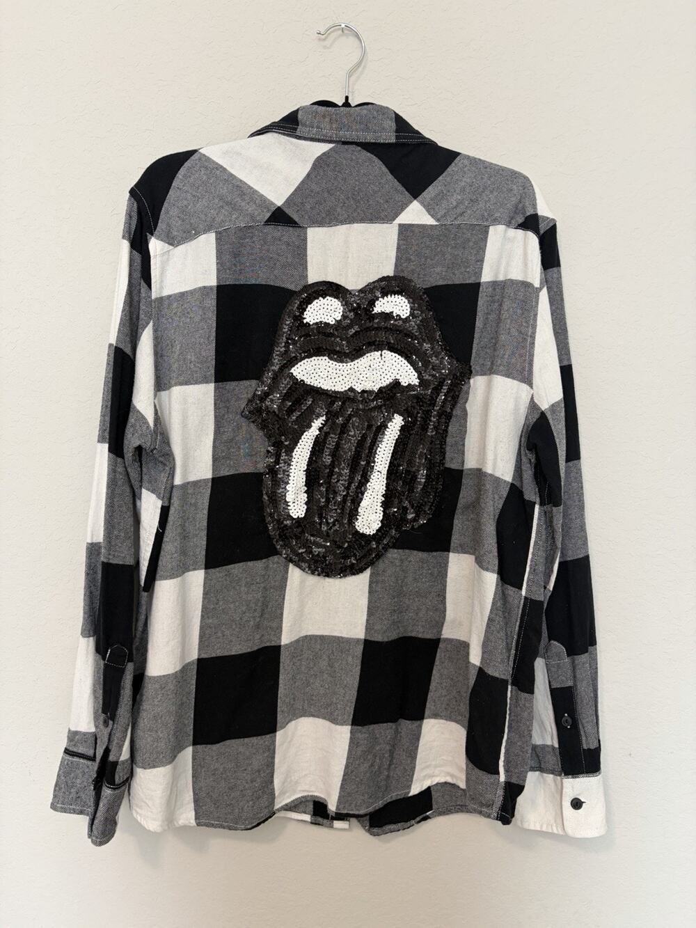 Soulstice Sky Black & White Plaid Flannel Shirt Rolling Stones Sequin Design L